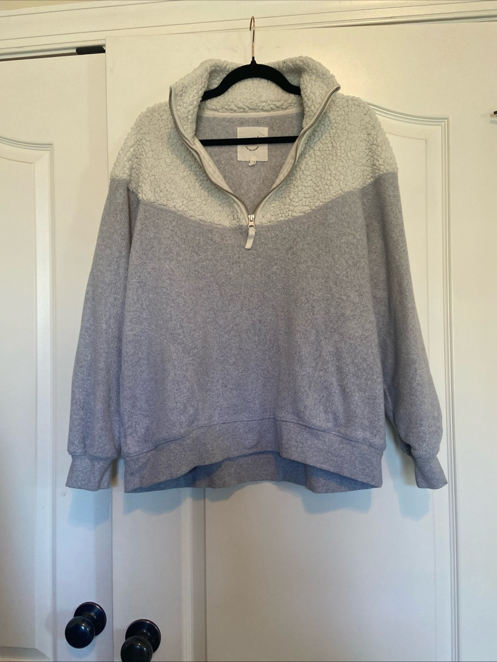 aerie Two-Tone Sherpa Half-Zip Pullover - Light Gray & Cream